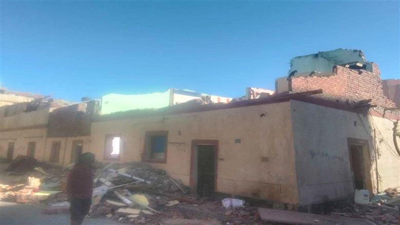 مصـرع طفل إثر انهيار منزل مكون من طابقين في الغردقة