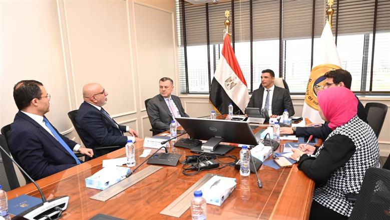 وزير الصناعة: إطلاق أول صندوق استثماري لتمويل المشروعات في يوليو المقبل