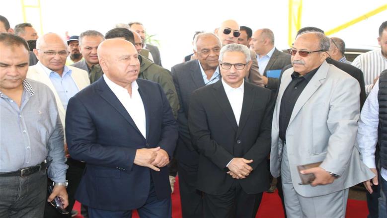 وزير النقل ومحافظ بني سويف يشهدان التشغيل التجريبي للمرحلة الأولى من محور الفشن