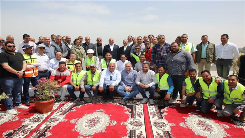 وزير النقل ومحافظ بني سويف يشهدان التشغيل التجريبي للمرحلة الأولى من محور الفشن