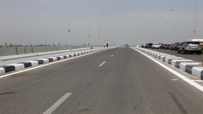 وزير النقل ومحافظ بني سويف يشهدان التشغيل التجريبي للمرحلة الأولى من محور الفشن