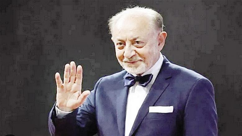 وداعا عبدالعزيز مخيون.. فيلسوف الأداء وراهب الفن وصاحب مدرسة السهل الممتنع