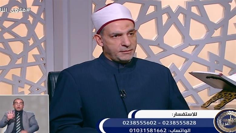 هل يشترط الحجاب عند قراءة الأذكار؟.. أمين الفتوى يجيب