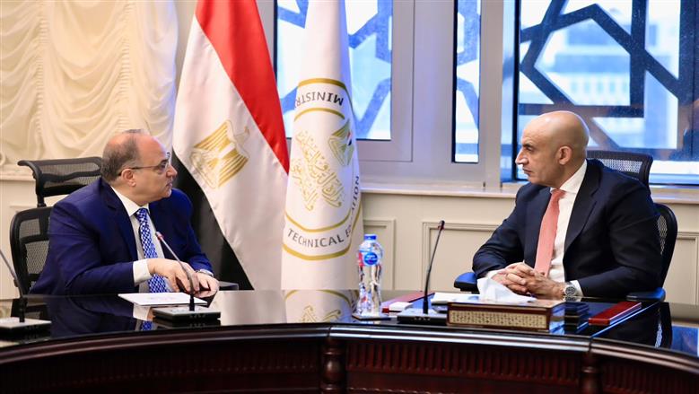 «التعليم» تبحث مع «الدواء» إعداد كوادر فنية متخصصة في قطاع الصناعات الدوائية