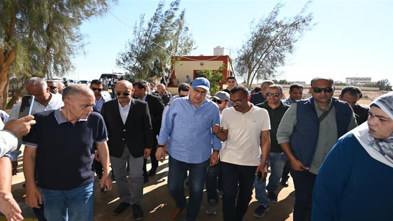 توجيهات مهمة لوزير الري خلال تفقد حالة الري والمحطات بالسويس