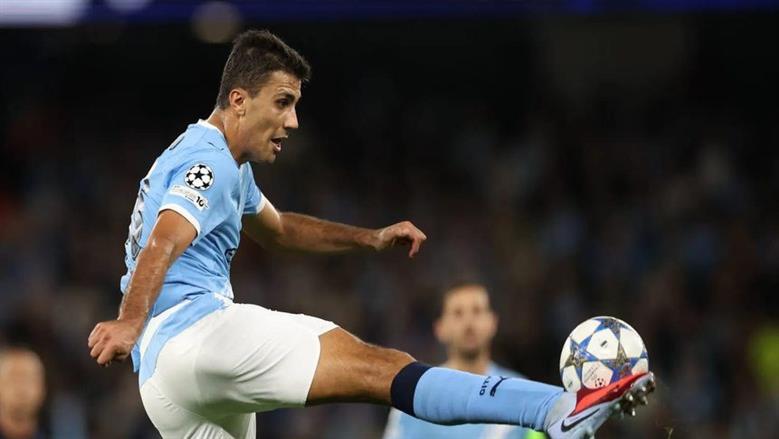 «لم يعد أولوية».. رودري يخرج من حسابات ريال مدريد بسبب لاعب