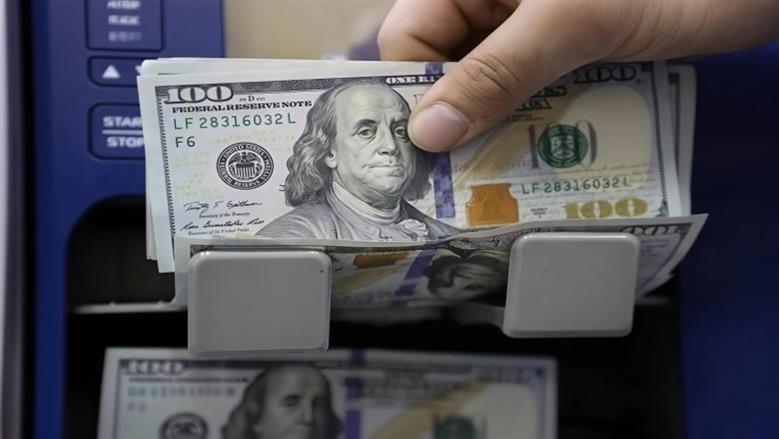 الدولار يتراجع عالميا بعد إلغاء ترامب للهجمات المقررة ضد إيران