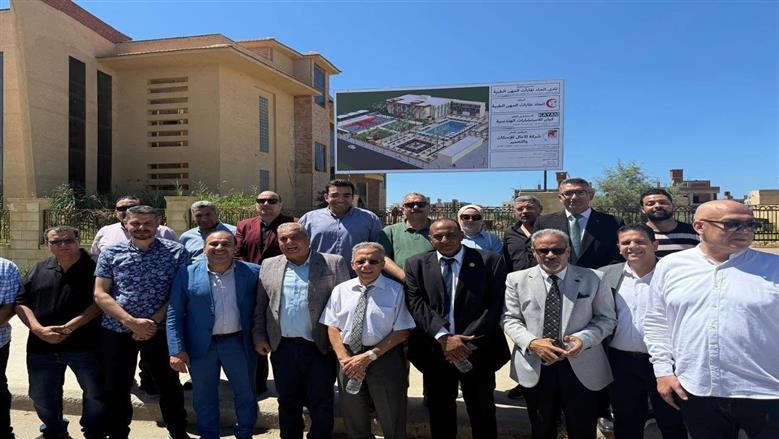 وفد اتحاد المهن الطبية يتفقد أعمال المرحلة الثانية من إنشاء نادي دمياط الجديدة