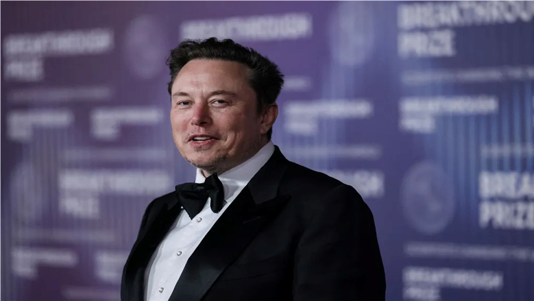 إجراء من إيلون ماسك يجعله أول تريليونير على وجه الأرض.. ماذا فعل؟