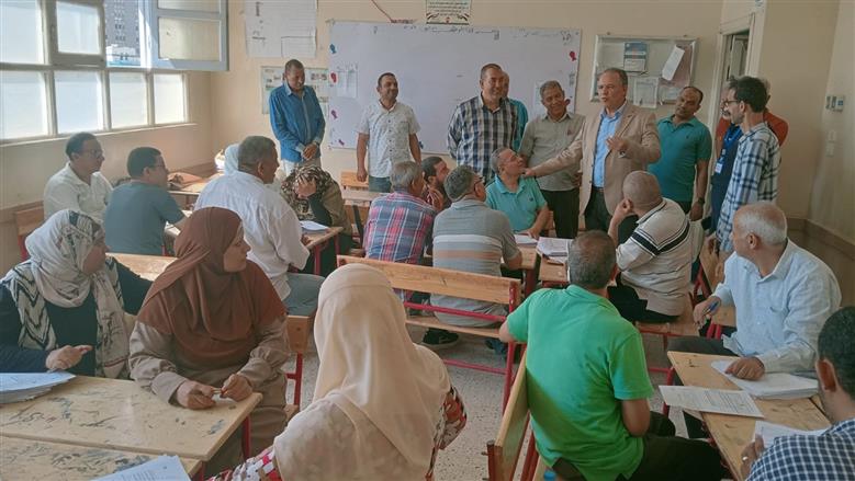 وكيل «تعليم أسيوط»: تطبيق أعلى درجات الدقة في التصحيح لتحقيق العدالة بين الطلاب 