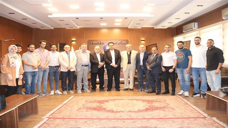 استمرت 12 ساعة.. نجاح جراحة ميكروسكوبية معقدة لإعادة توصيل يد مبتورة بجامعة طنطا