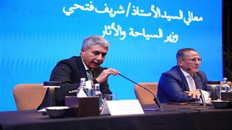 مبادرة بين وزارتي العمل والسياحة لتيسير تراخيص الأجانب بالمنشآت السياحية