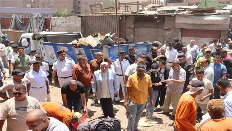 محافظ القليوبية يواصل إزالة إشغالات سوق بهتيم ويُسرّع تطوير السوق الحضاري