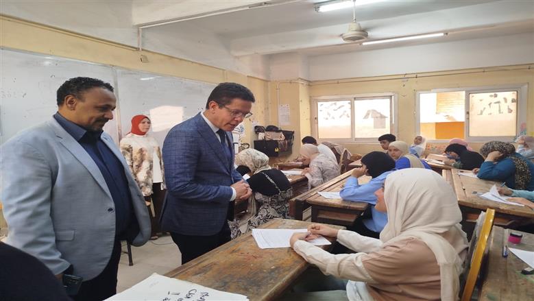رئيس جامعة بنها يوجه ببدء أعمال التصحيح فور انتهاء امتحان كل مادة