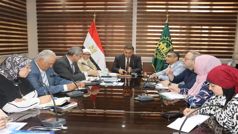 محافظ القليوبية يعقد اجتماعاً موسعاً لتحديث المخطط الاستراتيجي لتطوير جزيرة الشعير بالقناطر الخيرية وتحويلها إلى مقصد سياحي عالمي