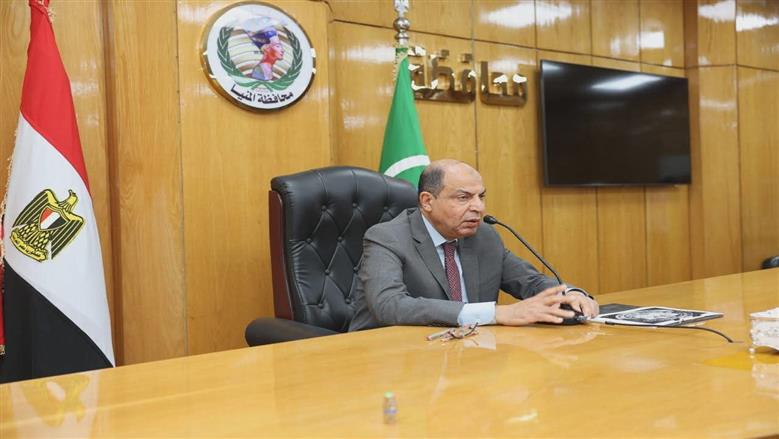محافظ المنيا يوجه بحلول فورية لمشاكل المواطنين في 3 مراكز