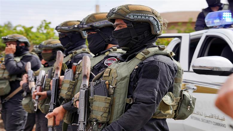 مقتل شخصين في هجوم انتحاري استهدف مركزا أمنيا في مدينة الرقة السورية