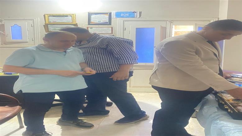 ضبط منتحل صفة طبيب يدير مركزا للحجامة بدون ترخيص في بني سويف