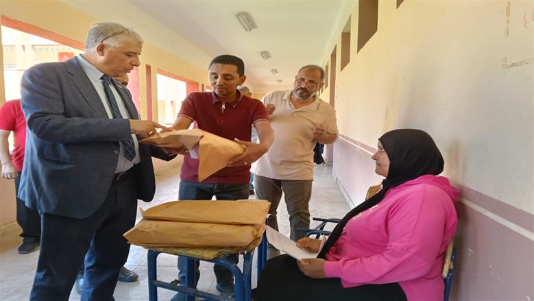 مقر تصحيح الشهادة الاعدادية بقنا