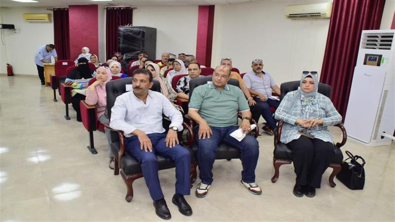 اجتماع وكيل تعليم بورسعيد بلجنة تنظيم الثانوية العامة