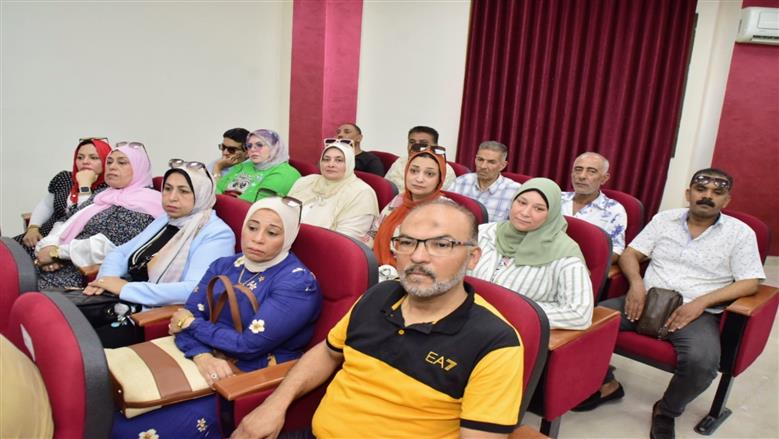اجتماع وكيل تعليم بورسعيد بلجنة تنظيم الثانوية العامة