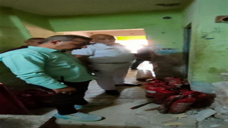 ضبط مصنع لإعادة تعبئة طفايات الحريق بمواد مجهولة المصدر في إمبابة