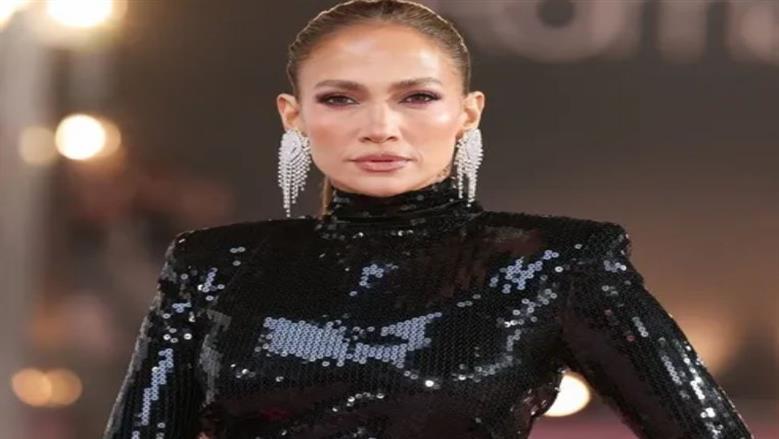 جينيفر لوبيز تحكي تجربة التعافي بعد انفصالها عن بن أفليك: توقفت لمراجعة نفسي