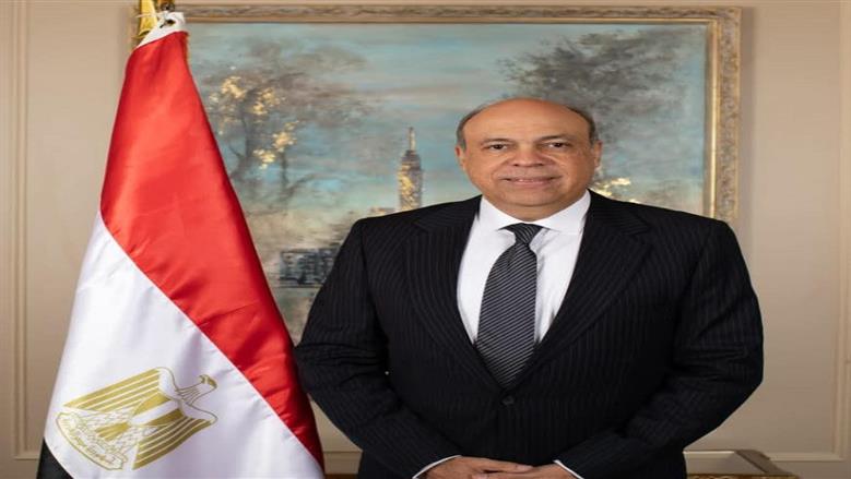 وزير الطيران المدني يشارك في عزاء الطالبة منار أشرف ضحية حادث طائرة التدريب