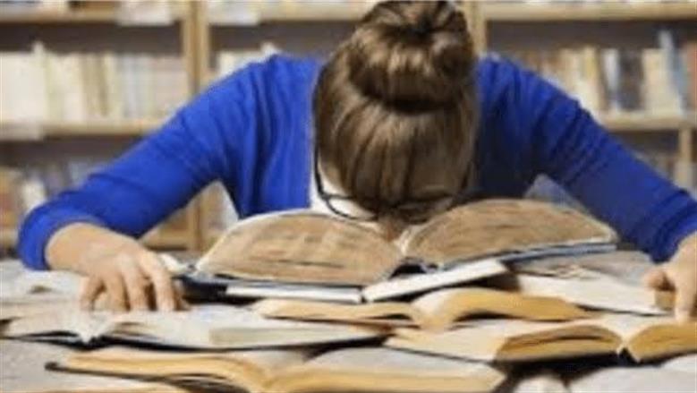 5 خطوات لإنقاذ ابنك من التوتر خلال فترة امتحانات الثانوية العامة.. ابتعد عن الضغط العصبي