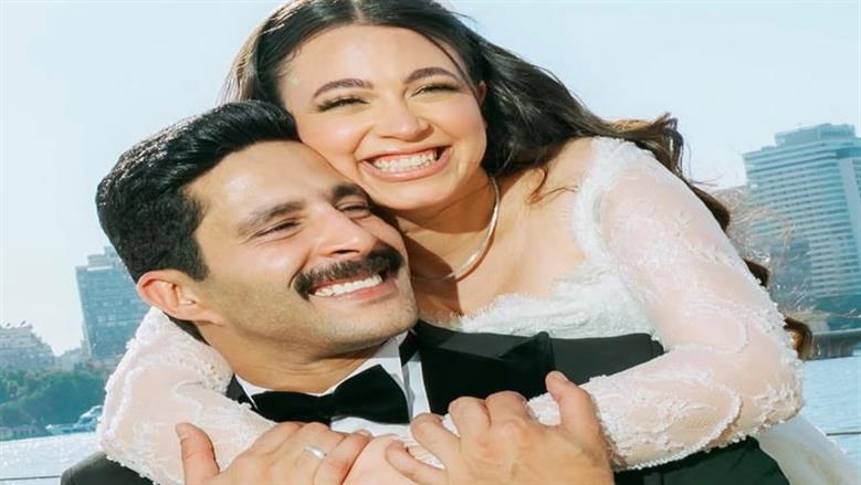 مصطفى منصور يرقص على أنغام «والله ولعب الهوا» ويقدم عدة استعراضات  في حفل زفافه