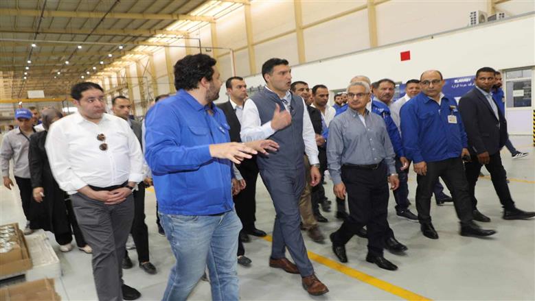 وزير الصناعة ومحافظ بني سويف يتفقدان مشروعات كوم أبو راضي الصناعية