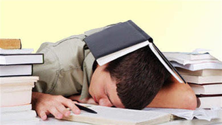 لكل طالب ثانوية عامة.. كم ساعة يجب أن تنامها لزيادة تركيزك في الامتحانات؟