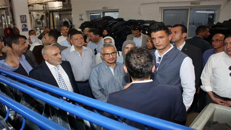 جانب من جولة وزير الصناعة بمنطقة بياض العرب الصناعية
