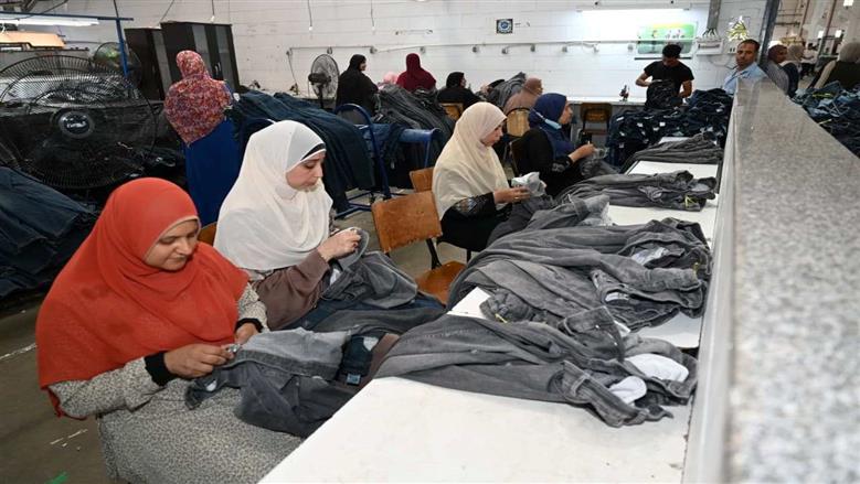 جانب من جولة وزير الصناعة بمنطقة بياض العرب الصناعية