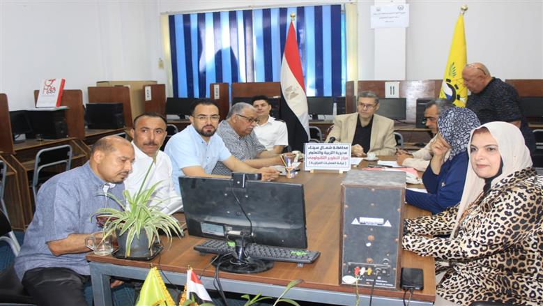 وكيل «تعليم شمال سيناء» يتابع امتحانات الثانوية العامة.. ويوجّه بالتعامل مع أي طارئ