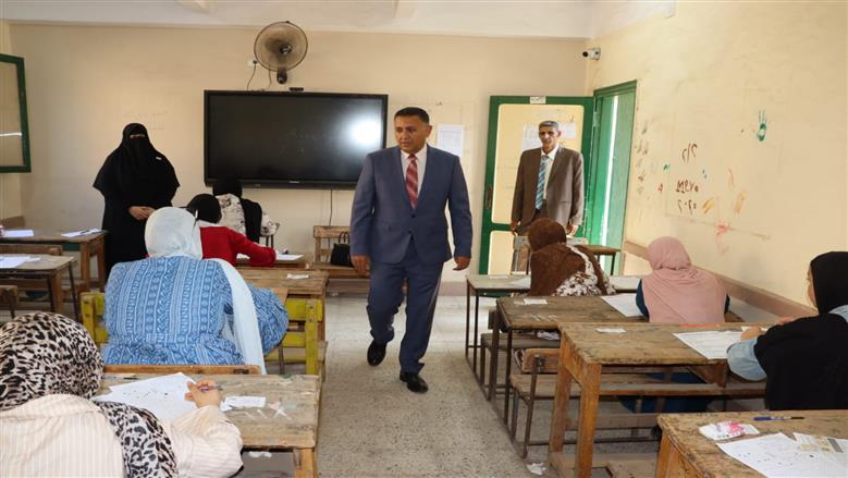 محافظ القليوبية يتفقد لجان الثانوية العامة ويؤكد جاهزية الأجهزة التنفيذية