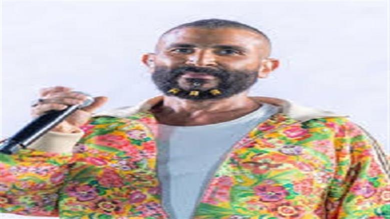بعد «إكسسوارات اللحية».. كم مرة اعتذر أحمد سعد عن إطلالاته المثيرة للجدل؟