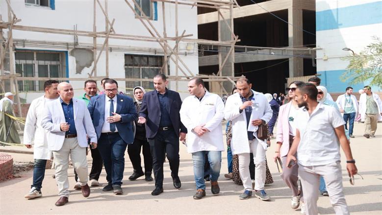 جولة ميدانية بعدد من المنشآت الصحية بالشرقية للاطلاع على الخدمة المقدمة 