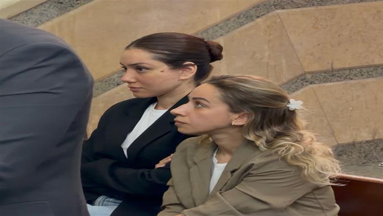 بملامح متوترة ورد مقتضب على القاضي.. أول ظهور لجيهان الشماشرجي أمام الجنايات في قضية السرقة بالإكراه