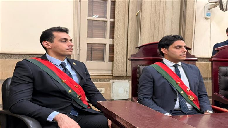 بملامح متوترة ورد مقتضب على القاضي.. أول ظهور لجيهان الشماشرجي أمام الجنايات في قضية السرقة بالإكراه