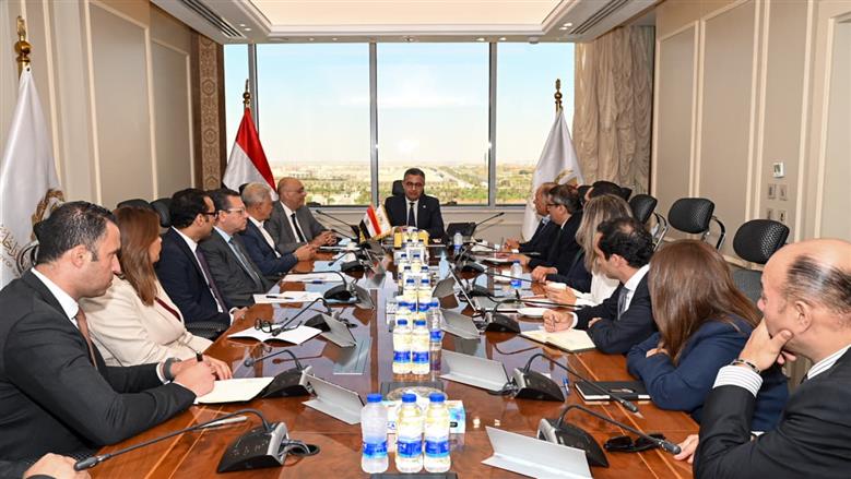 تأكيدا لما نشرته «الوطن».. «التموين» تبحث التعاون مع «كازيون» لإدارة وتشغيل سلاسل كاري أون