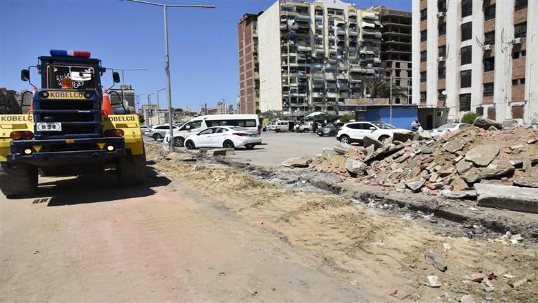 محافظ بورسعيد يتفقد اعمال تطوير ميدان ستالينجراد
