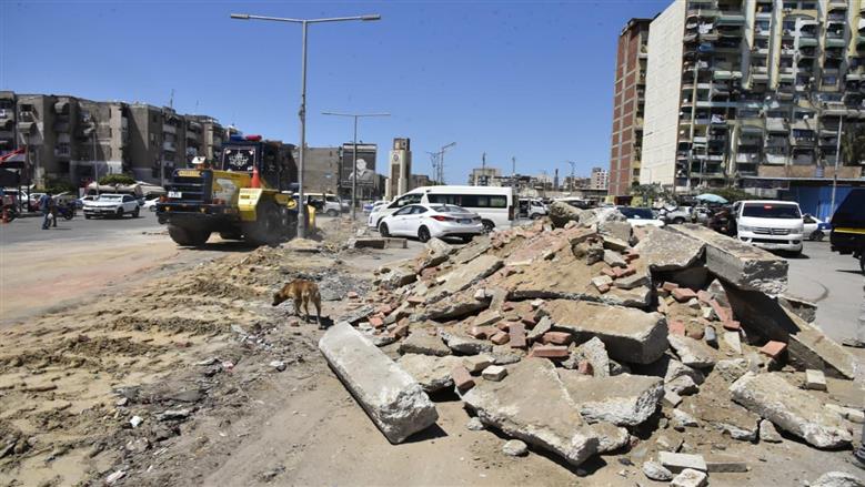 محافظ بورسعيد يتفقد اعمال تطوير ميدان ستالينجراد