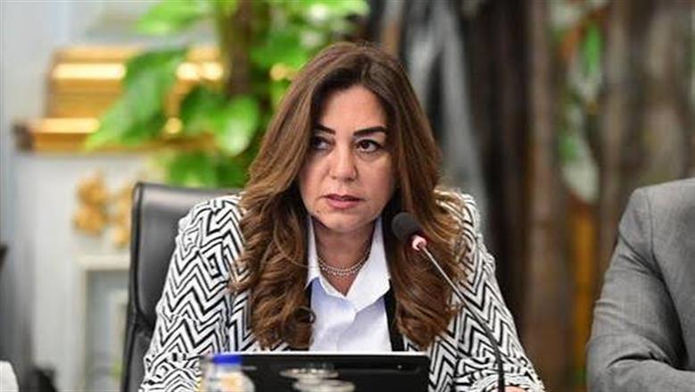 وزيرة التنمية المحلية تتابع تداعيات غرق صندل بميناء السد العالي وتوجه بإجراءات عاجلة