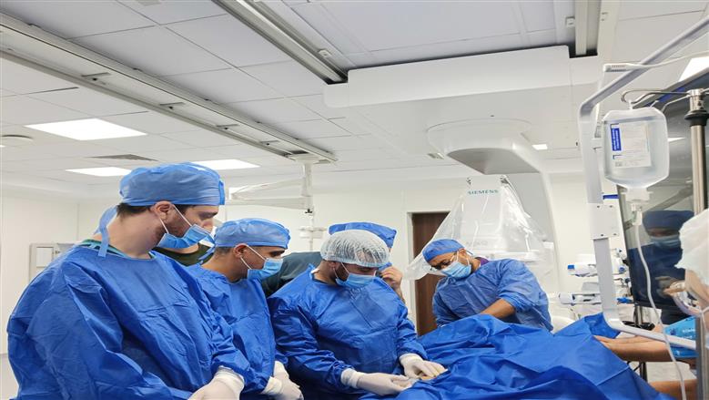 نجاح علاج مريض بارتفاع ضغط الدم المقاوم بتقنية «كي العصب الكلوي» داخل التأمين الصحي الشامل 