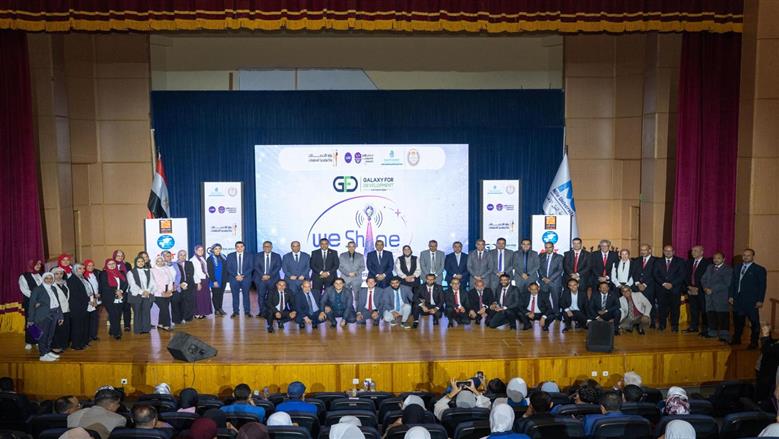 الرئيس التنفيذي للمصرية للاتصالات يكرم أصحاب المشروعات المتميزة بمدارس WE للتكنولوجيا التطبيقية خلال الحفل الختامي للأنشطة الدراسية 