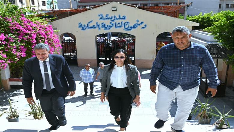 محافظ البحيرة تشدد على منع الإشغالات وتوفير الإسعاف بمحيط لجان الثانوية العامة