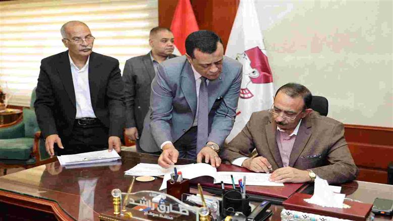 محافظ سوهاج يعتمد نتيجة الشهادة الإعدادية بنسبة نجاح 72.87%
