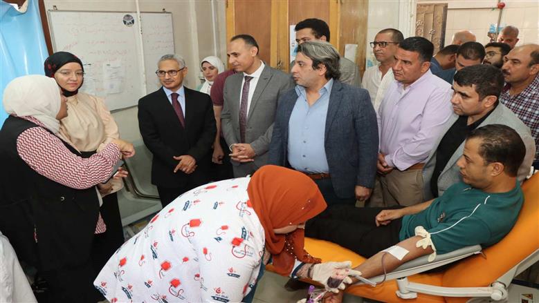 انطلاق الحملة القومية للتبرع بالدم في بني سويف.. والمحافظ ويدعو المواطنين للمشاركة 