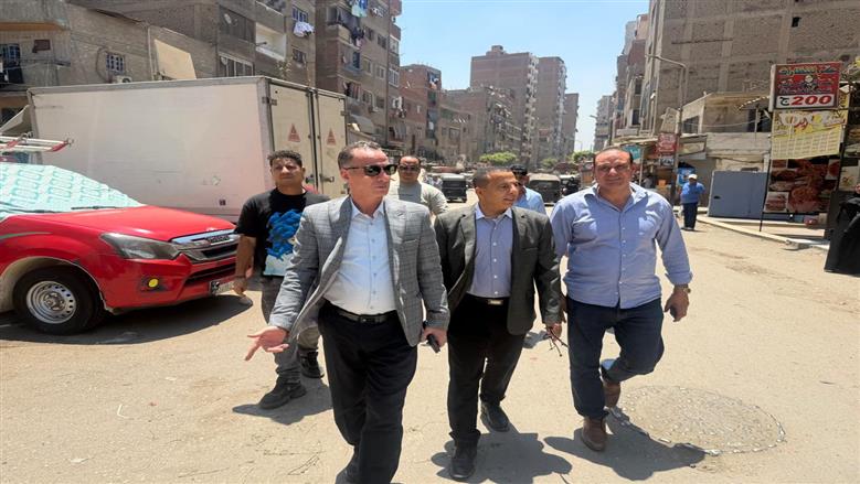 حي بولاق الدكرور يواصل تطوير محيط المستشفى العام وممشى الأهالي
